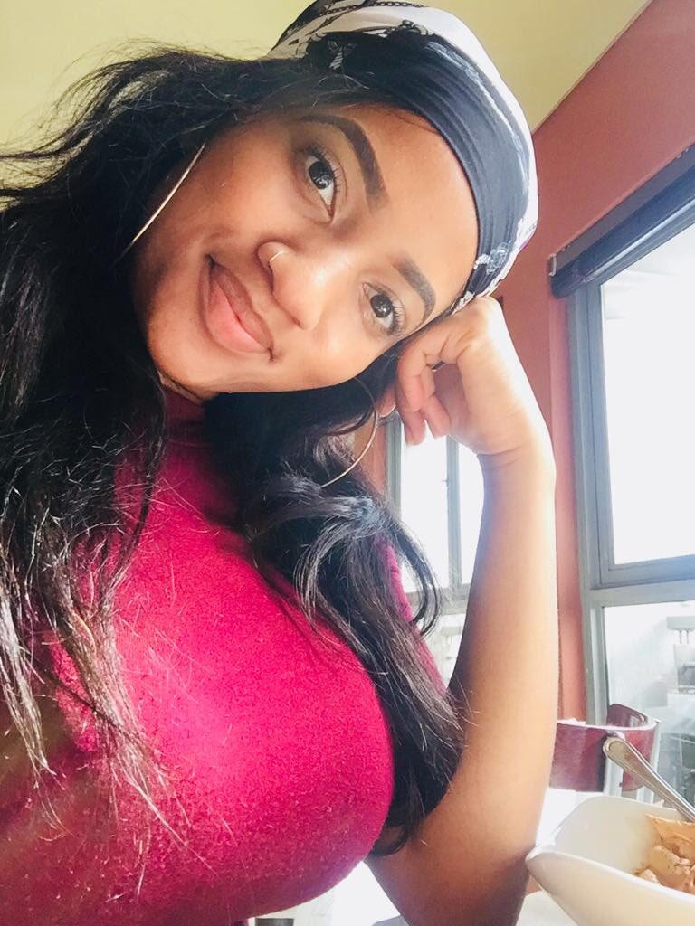 gigivena_'s tweet photo. #SmileForLwando ✨ https://t.co/oyw6qVaA2e