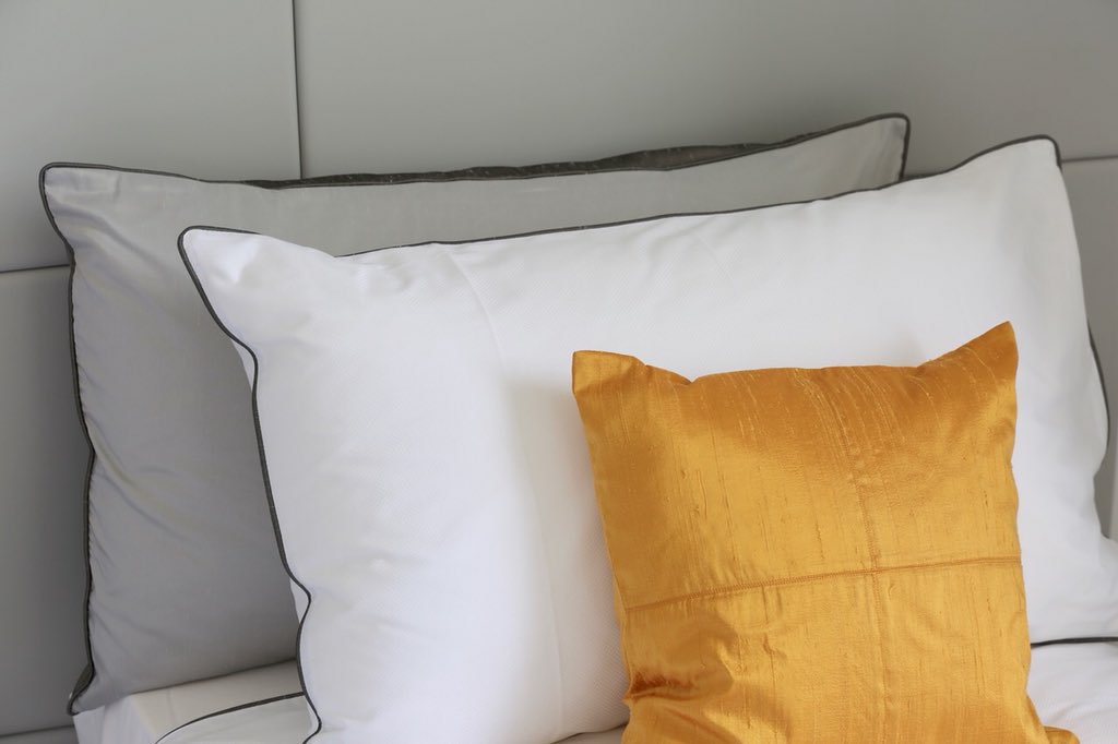 TeslaMall's tweet image. Summer Colours for your new bed linen. Make an impact all year round! Contact us for options. #customlinens #yh_decor #qualitylinens #customembroidery #agoodnightsleep #bedding #🛌