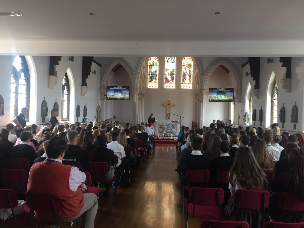 Head_stmarys's tweet photo. A pleasure to spend a final morning together with year 11 for leavers mass and assembly. God bless and keep in touch. https://t.co/7i9kuFsCS0