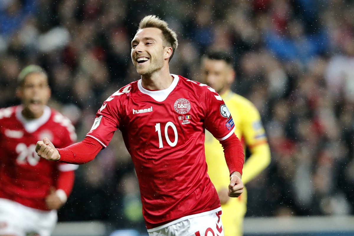 Transfermarkt's tweet photo. 🇩🇰🇦🇺 Der Marktwert von @ChrisEriksen8 ist um knapp 30 Millionen höher als der von Australien! #TMfacts #wm2018 #DENAUS https://t.co/8xkCna54sl