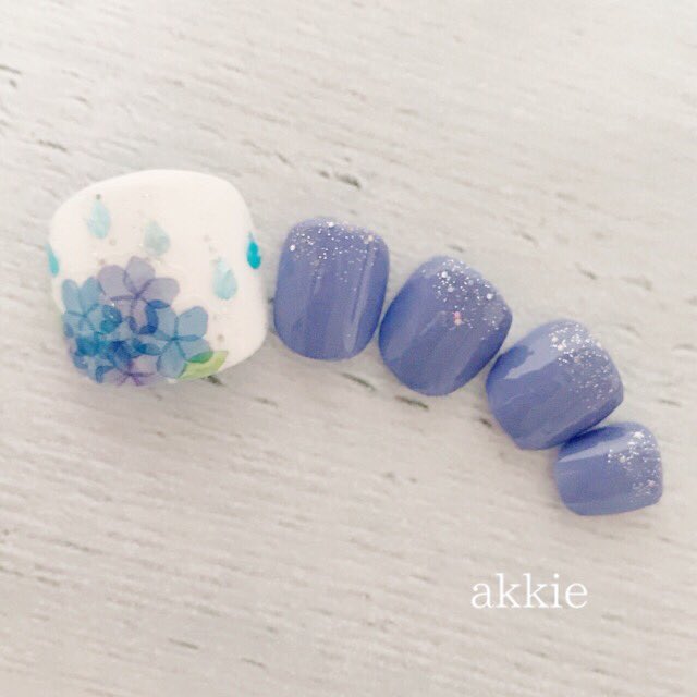 アッキー Ar Twitter 紫陽花フットネイル 花シールを貼り合わせて紫陽花フットネイル D 紫陽花ネイル セルフネイル 100均ネイル フットネイル T Co 8ivizw1xkj Twitter