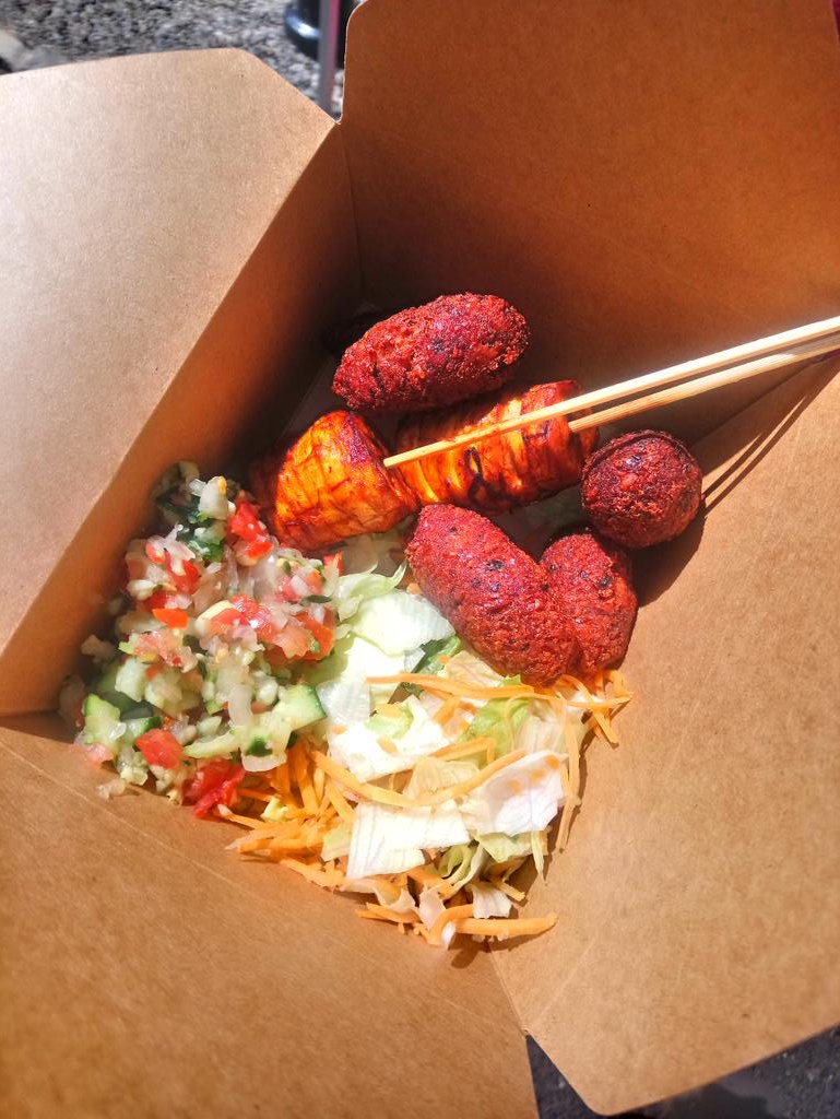 Gráinne Ryan (@grarrryan) on Twitter photo Get down to <a href="/OURTABLEDUBLIN/">Ourtable</a> pop up in Christchurch for a fabulous falafel and plantain lunch! #RefugeeWeek2018 🙌 Get down to <a href="/OURTABLEDUBLIN/">Ourtable</a> pop up in Christchurch for a fabulous falafel and plantain lunch! #RefugeeWeek2018 🙌