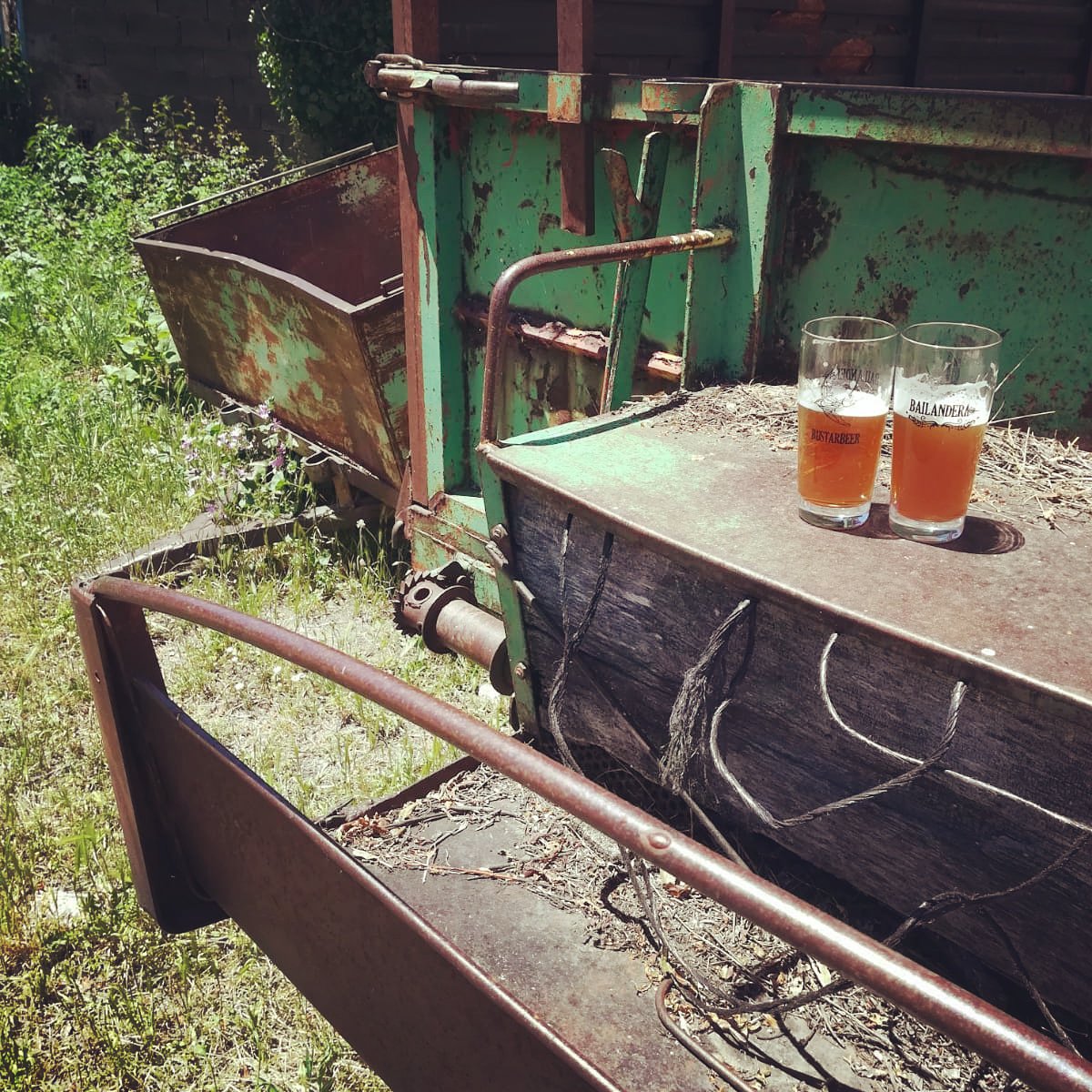 Ya tenemos los vasos del Bustarbeer, han llegado y se han ido directamente a living la vida local <a href="/indeleble/">Jose Luis Cantarero</a>.com.art  #Bustarviejo #Madrid  #CervezaArtesana #cerveza #Craftbeer  #PiensaGlobalConsumeLocal #IngredientesEcologicos #cooperativa #cervezahechapormujeres