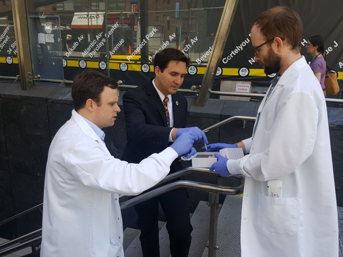 BenKallos's tweet photo. Just finished swabbing the 2nd Ave Subway w/ Doctor Christopher Mason from @WeillCornell #globalsampling. https://t.co/uAv54OKJq7 …#cityscalemetagenomics #MetaSUB #gCSD18 https://t.co/BNmT29LZk5
