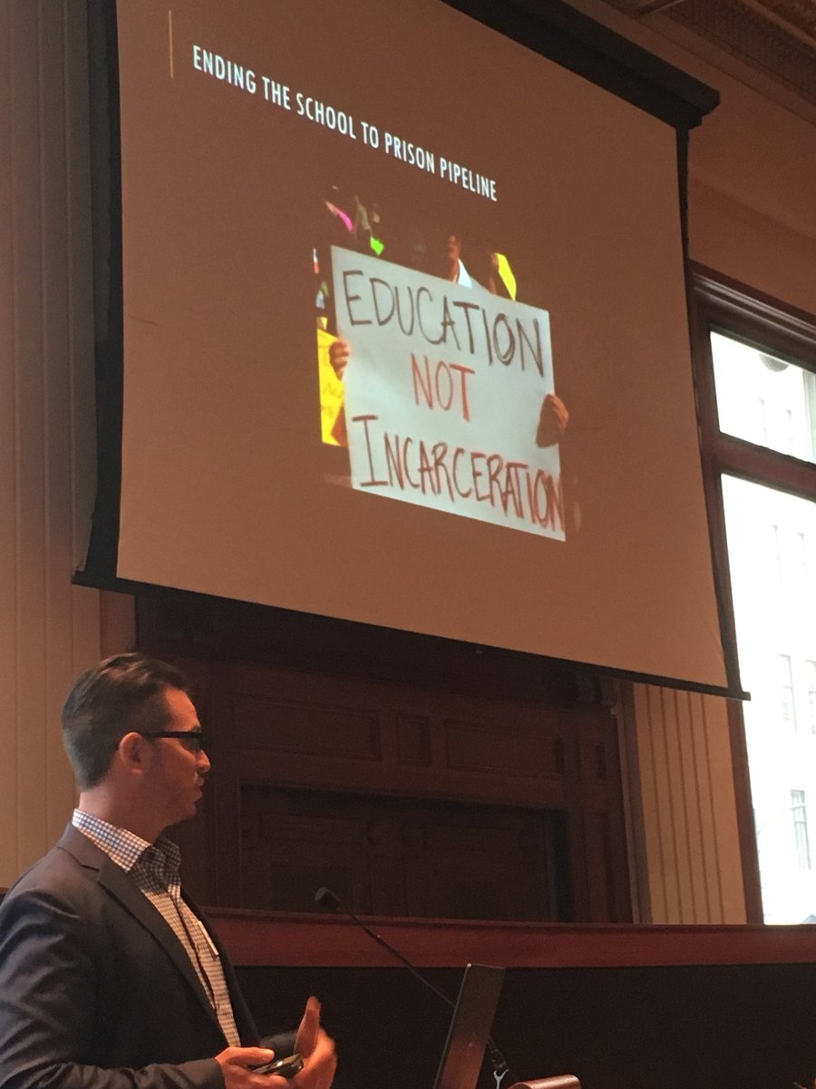 VancouverFdn's tweet photo. “We can’t support youth organizing if we don’t support the holistic needs of young people’s lives.” - Eric from @THE_FCYO #YFS2018 https://t.co/UV9GyxQsiI