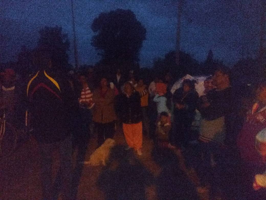 LaloZacatelco's tweet photo. Anoche estuvimos en un rincón del municipio y tristemente olvidado, abran solo 20 min de la cabecera municipal no tienen luz, agua y mucho menos calles. El bienestar que buscamos es para eliminar al cholulteca de 1° y de 2° todos somos iguales. #RescatemosCholula  #VoyConLalo https://t.co/EjY1FQ6aYt
