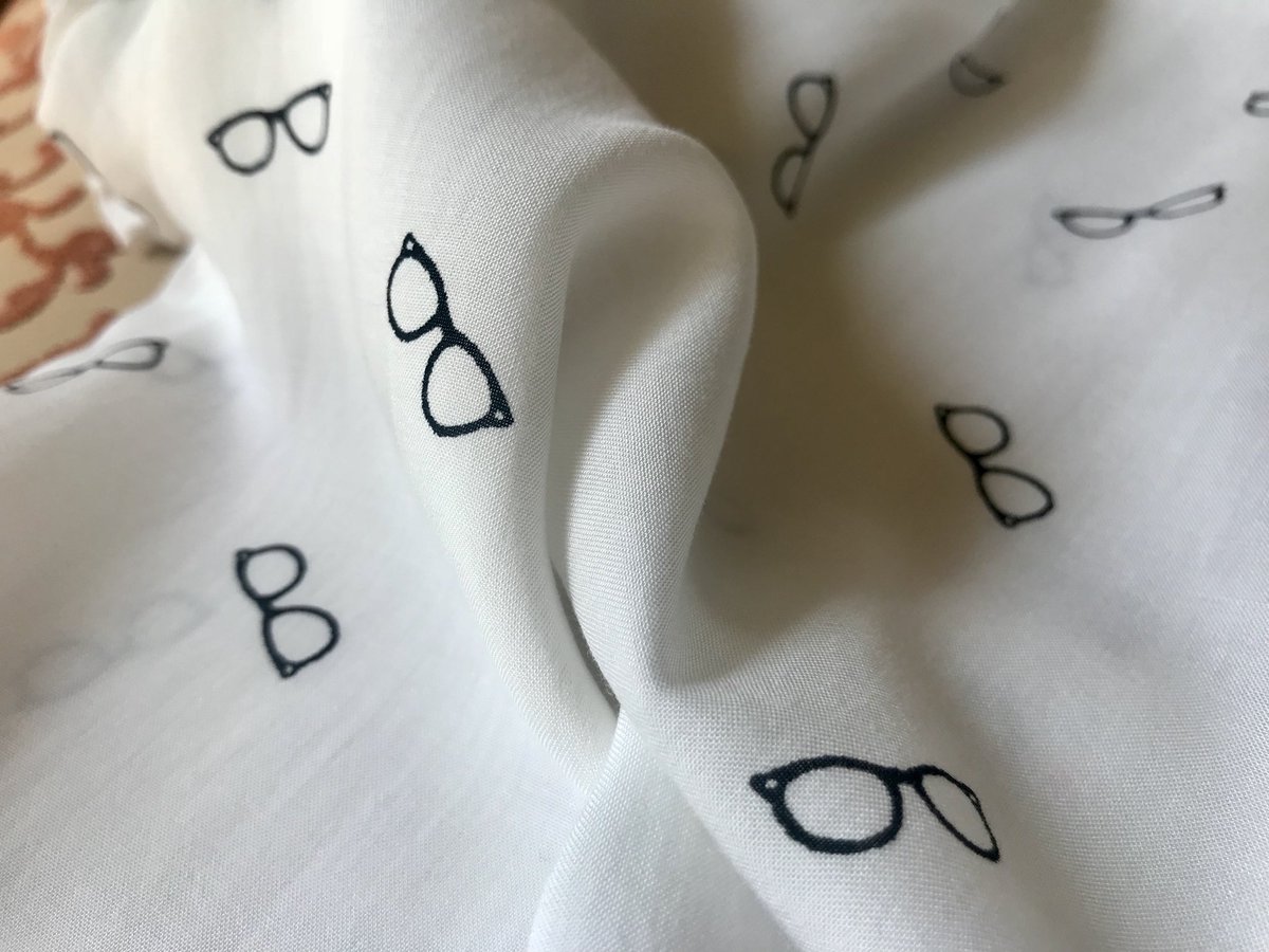 theclothingpin's tweet photo. It’s been too long!  Stay tuned for new items later today!  https://t.co/uGmAoAfLx3 #librarianlook #librarianstyle #fashionglasses #spectacles #foureyes #workstyle #nerdgirl https://t.co/Guc1nFLHxW
