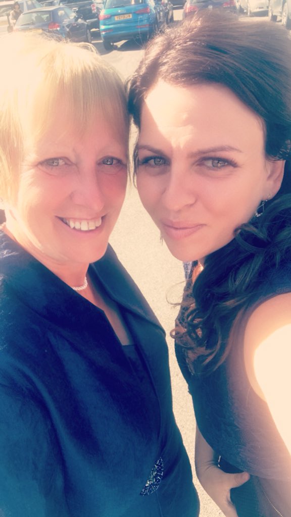 Here and ready for the #KEiBA2018 awards! 💙💗#finalists #teamMM