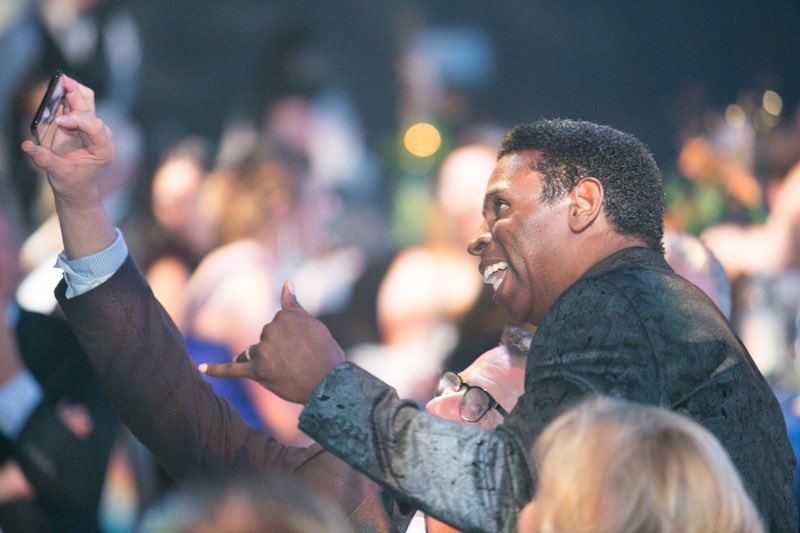 PinballFdn's tweet photo. It’s #NationalSelfieDay!! 🤳😀
Let’s start a thread of your best selfie with the one and only Pinball Clemons. We’ll start it off... #PinballSelfie https://t.co/BnjsPOMyaG