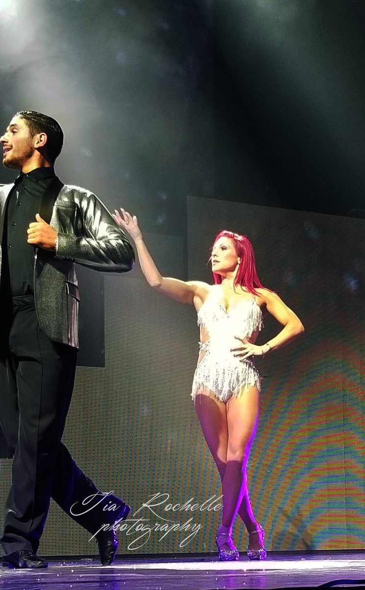 fearnexcalloway's tweet photo. #21daysofsharna HAPPY BIRTHDAY QUEEN!!!! https://t.co/p8fQXdtZNI