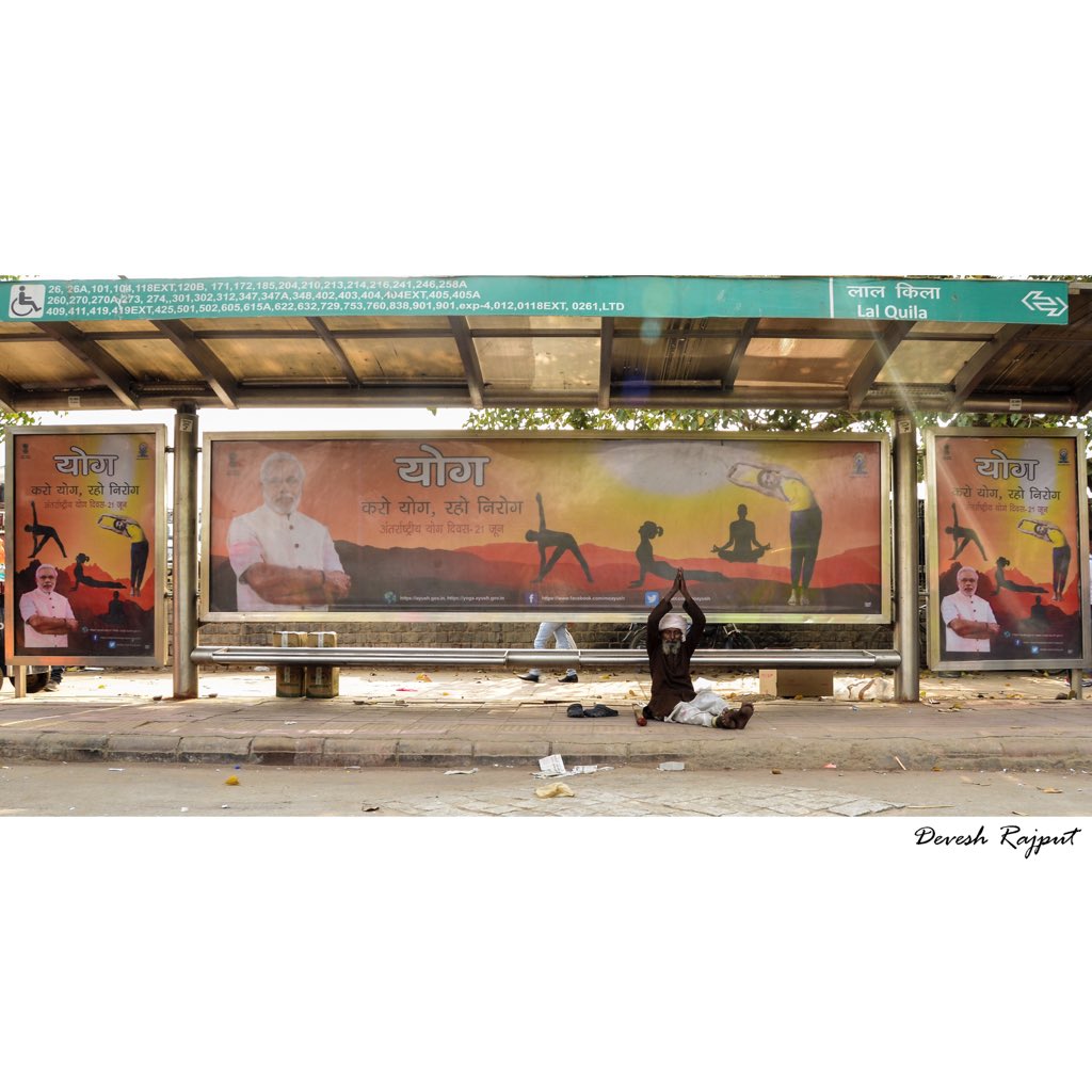 DeveshR1994's tweet photo. “International Yoga day for beggar also” https://t.co/43SnMQ2Rc2