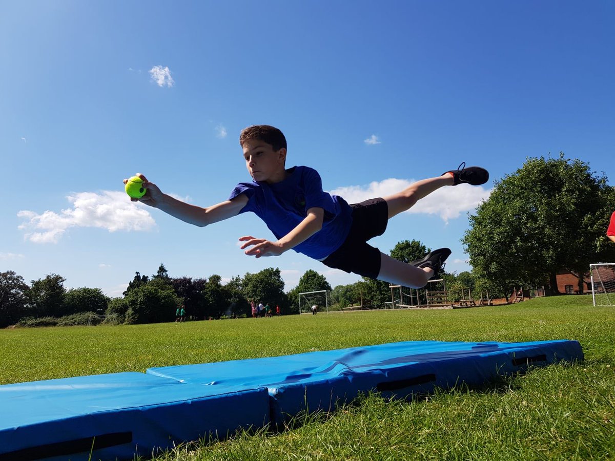 We have been celebrating #NationalCricketWeek with @chance2shine and @YorkshireTea How incredible were our catches? Fantastic fun in the sun!