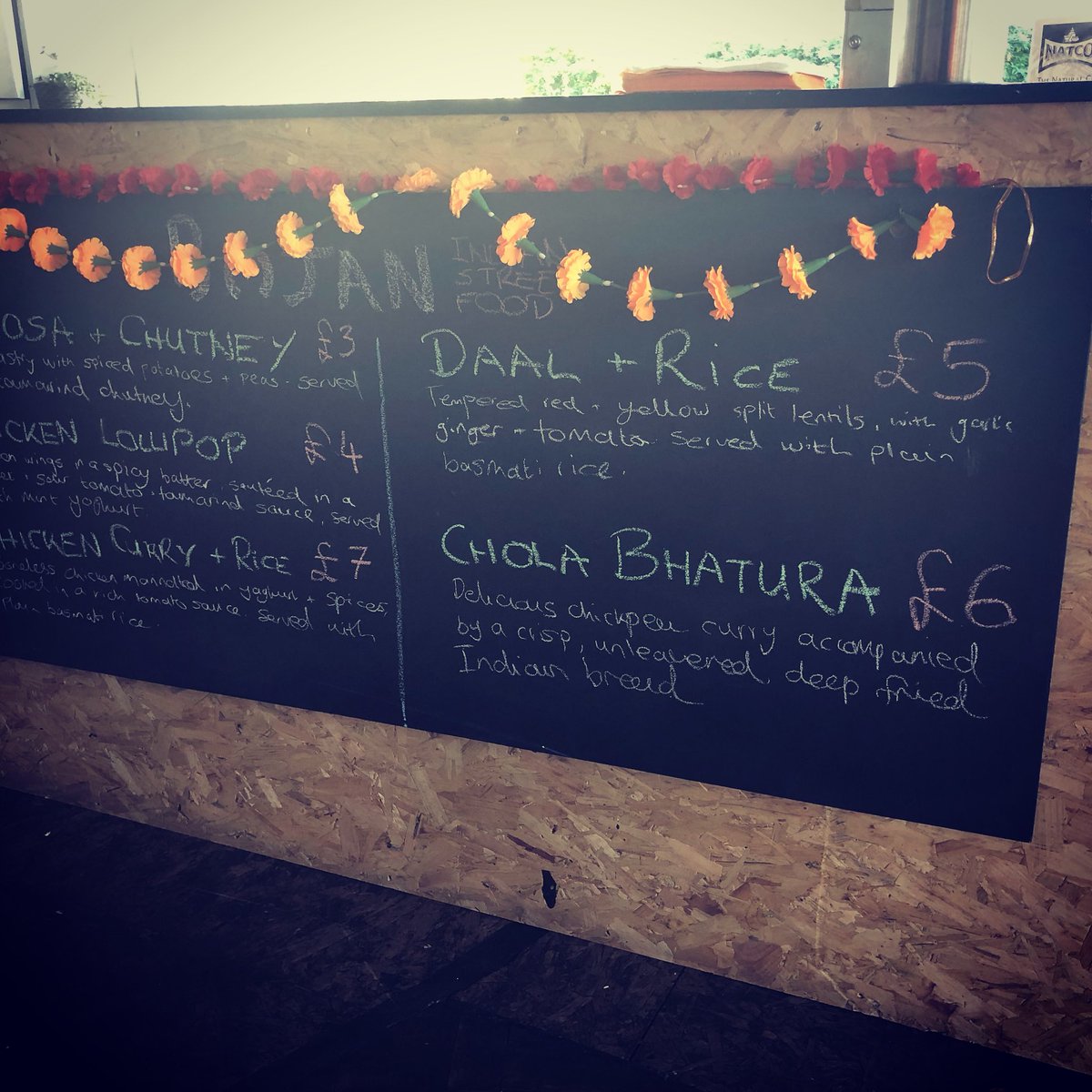 DelishCook's tweet photo. Come on down, we’re all set and ready to serve #corner77 #curry https://t.co/a238xD8Gv2