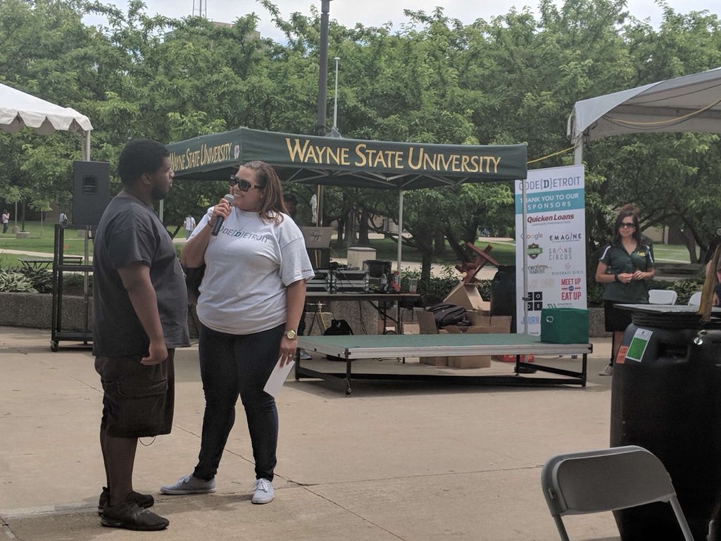 SCommPartners's tweet photo. Another laptop winner, a senior from Central High School who just graduated. Today’s his last day! He came to #CodeDetroit to learn more about @waynestate and won laptop from @QuickenLoans! #DETSW18 https://t.co/F4P8cu6Roq