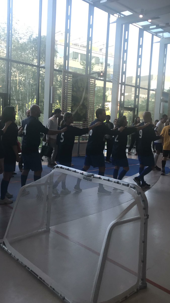 gmarchand78's tweet image. Fun! Le Cœur de Verre transformé en terrain de foot ⚽️ #IBMClientCenter #IBM #CDM2018 #squadteam