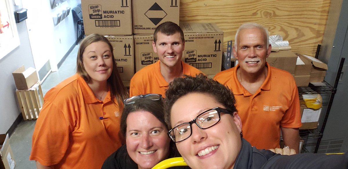 lorihadley17's tweet photo. #mwjun2018 #MET2732 https://t.co/1MfjQ1VPBY