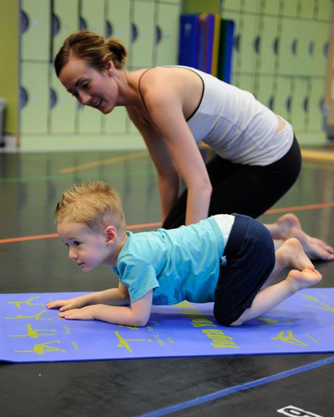 APHfortheBlind's tweet photo. It's International Yoga Day! Did you know yoga is a great way to keep kids with visual impairments physically active? To learn more: https://t.co/pL0NdYXPC2 https://t.co/S9JEyg0Fyy