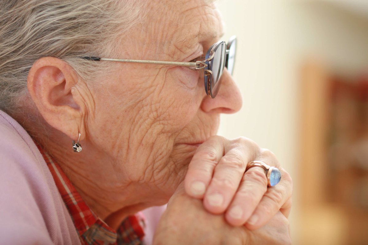 AshleyFoxRPN's tweet photo. Along with the process of growing older come some features of life that, unfortunately, make it more challenging for many seniors to forge or maintain relationships and a sense of connectedness.
https://t.co/3qqogdAnt3

#seniorcare #isolation #seniorisolation https://t.co/cENccgejWt