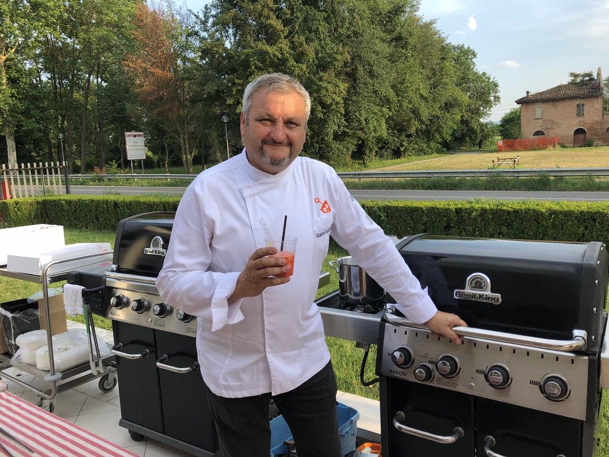 LadyDelirio's tweet photo. Oggi al #GelatoMuseum @Carpigiani1946 l’evento speciale #Barbecue e #gelato ❤️❤️❤️ https://t.co/JgUR6x9HQU