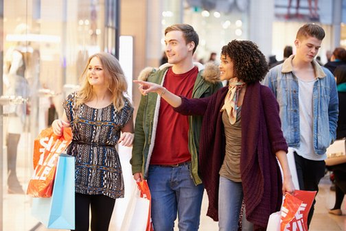 ValSmallBiz's tweet image. [Press Release] Valassis Research: How Malls Should Evolve to Attract Shoppers. ow.ly/lesx30kByDM