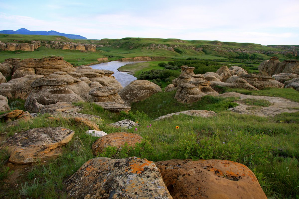 Please enjoy this beautiful photo from Writing On Stone Provincial Park in honour of National Aboriginal Day and Summer Solstice! #NationalAboriginalDay Photo by Amanda Brown