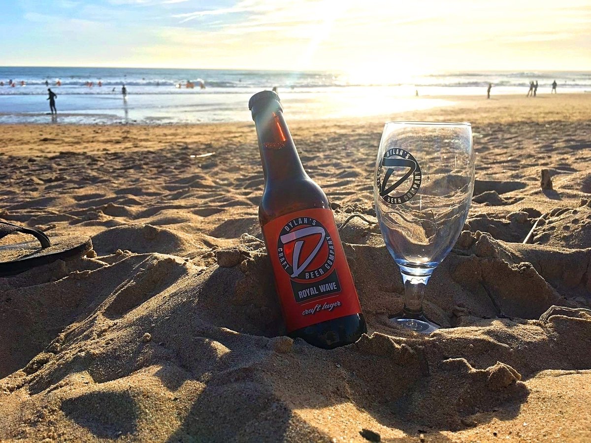 dylanscraftbeer's tweet photo. En Dylan's hoy decimos Hola al verano🌞🏄♂️
¡Con un #descuento del 10% en packs #RoyalWave!
Código: CRAFTSUMMER en https://t.co/Tn7nWCZzO9
At Dylan's today we say Hi to the #summer🌞🏄♀️
With a 10% discount on RoyalWave packs!
Code: CRAFTSUMMER in @thebluehop
#MAKEITCRAFT https://t.co/Iemi2bH8rj