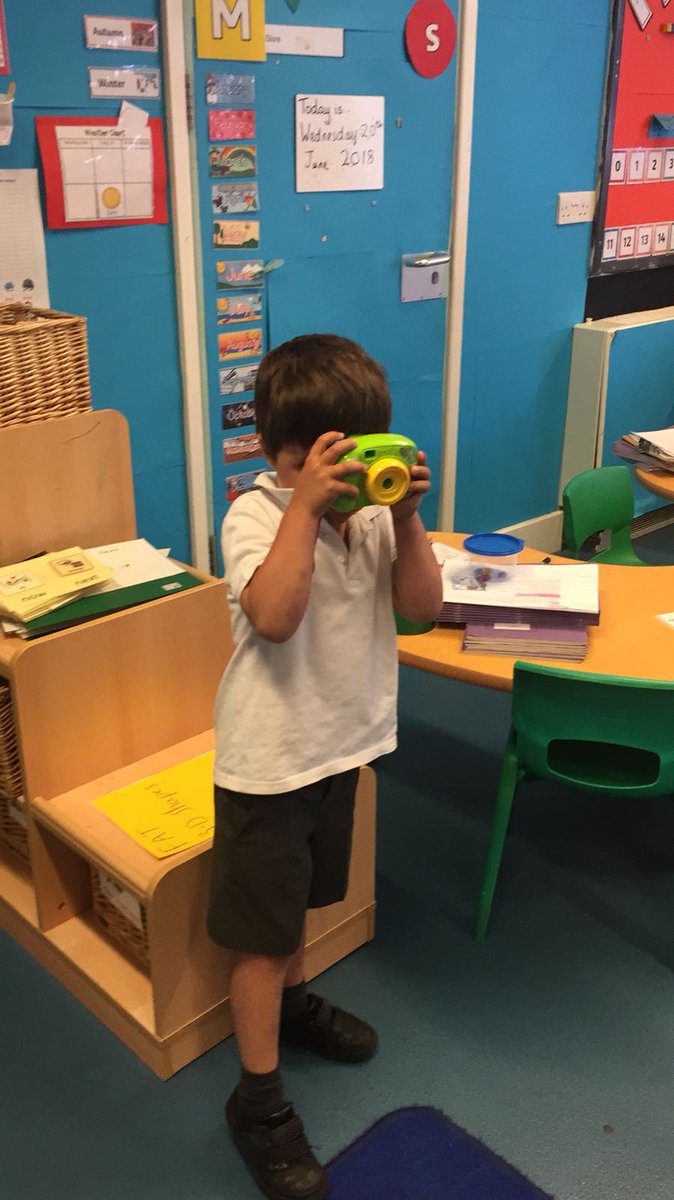 Timbercroftps's tweet photo. After a visit from a photographer, reception were feeling inspired ππ#SayCheese #Camera #photographersinthemaking https://t.co/K6OBNYB1T5