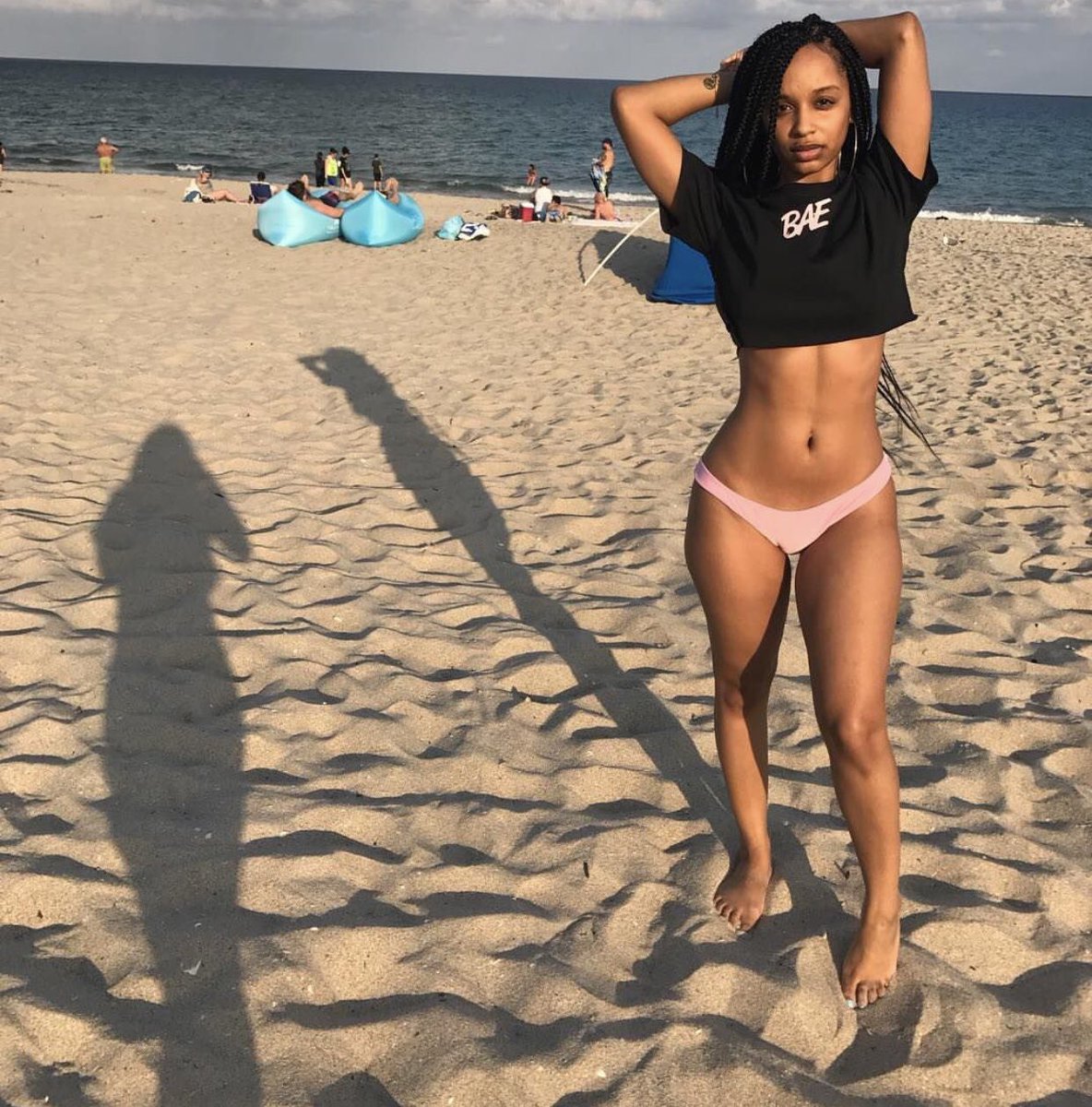 ShaiAngelita's tweet photo. #NotYourBae๐ https://t.co/EMN3C9v5el