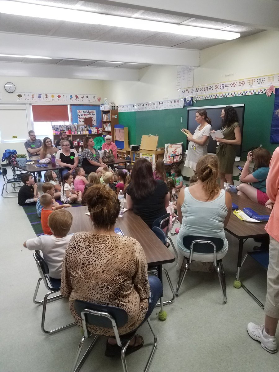 HF_Whitman's tweet photo. Happy Last Day of School. #HFTigerPride https://t.co/j1C6fTWXjt