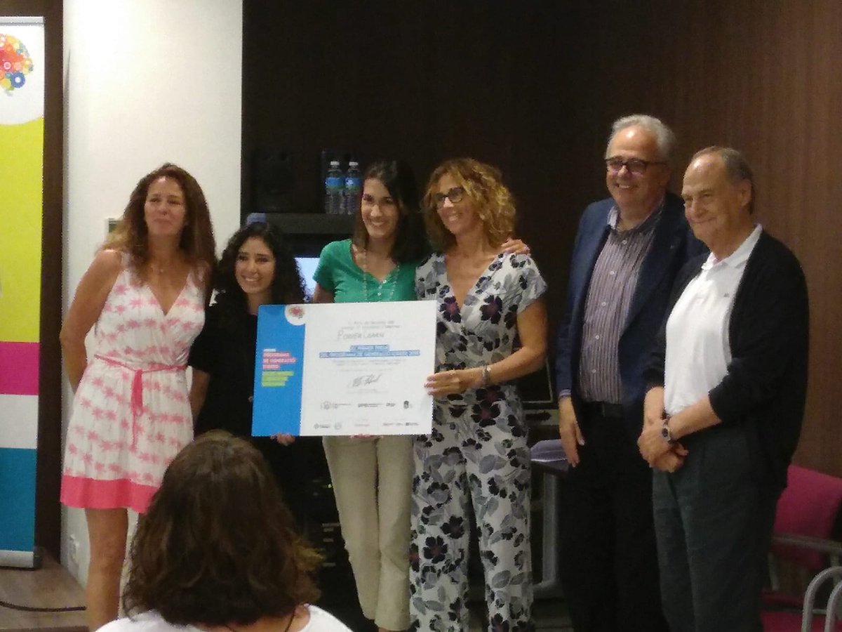CORESalutMental's tweet photo. 1r PREMI #GeneracióIdees #SalutMental per #PowerLearn una plataforma per identificar trastorns del #neurodesenvolupament que afecten al rendiment escolar.
Moltes felicitats a Rosa Bosch, Lissette Lemus, Cecilia Brando, Gabriela A. Rangel, Gemma Español i Miquel Casas!! https://t.co/lQzaB4ZIyw