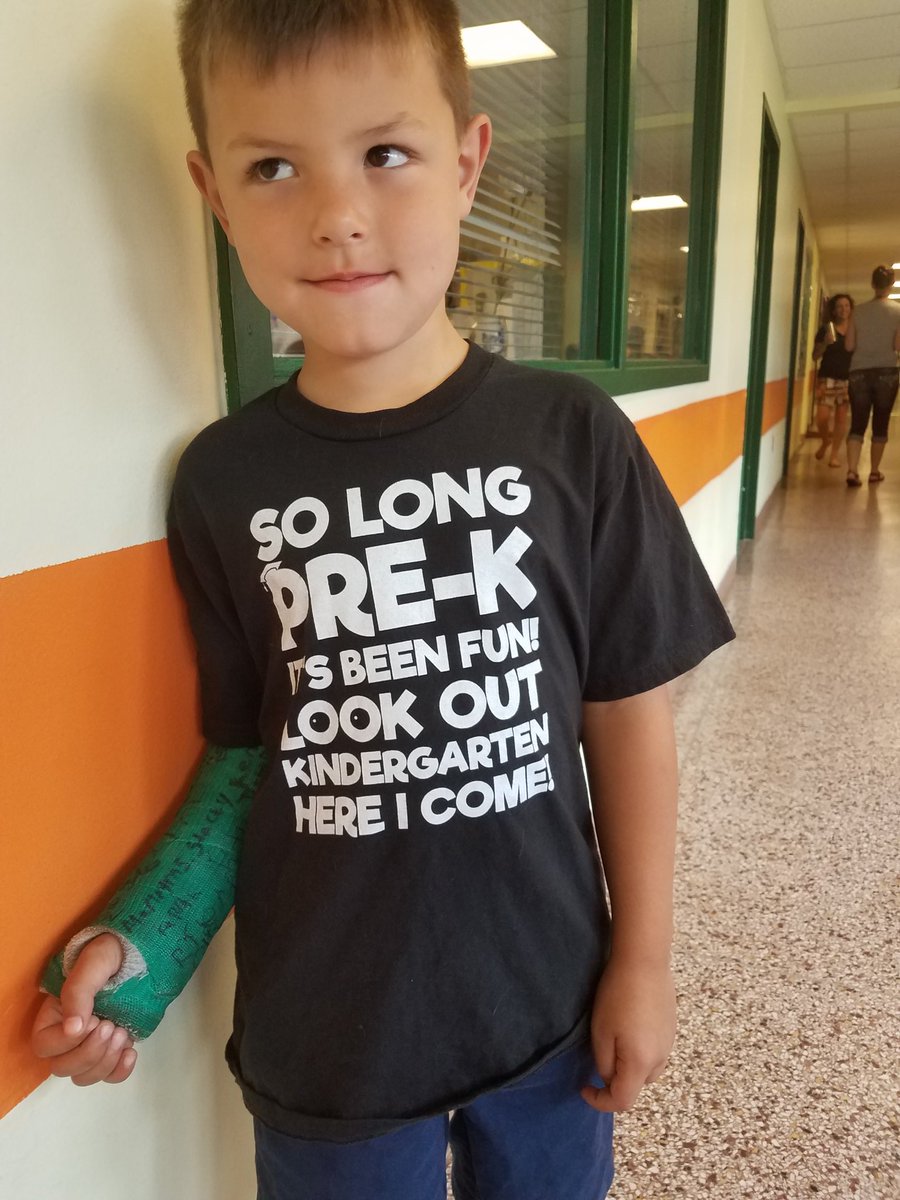 HF_Whitman's tweet photo. Happy Last Day of School. #HFTigerPride https://t.co/j1C6fTWXjt