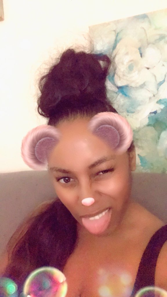 KashaStar's tweet photo. #NationalSelfieDay https://t.co/urxhHLX6DP