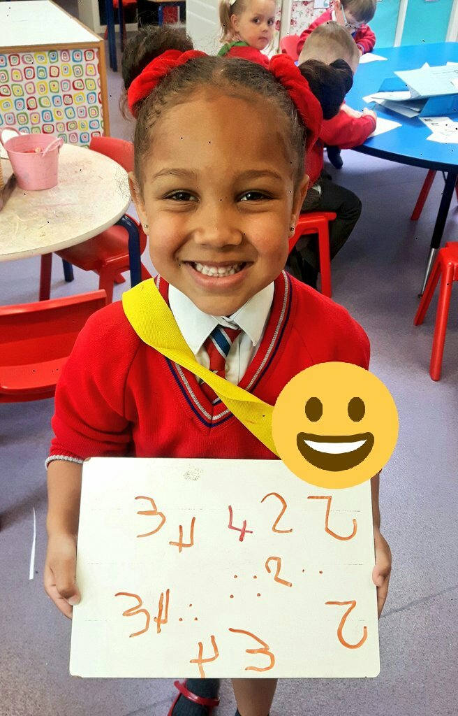 ysgolbrynhedydd's tweet photo. #YBHNURSERY what keen, young learners we have.Choosing to practice their numbers and discovering how to use a ruler to draw straight lines. Absolute super duper work!πππ #DIAIUTF #YBH #nurserypm #numberformation #usingaruler #discoveringnewskills #mathsinclass #numbersarefun https://t.co/QucIHwiYy2
