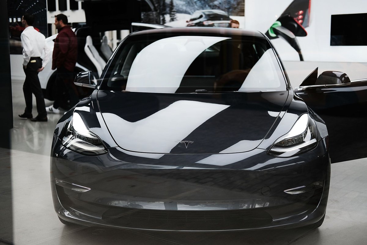 verge's tweet photo. Elon Musk wants cobalt out of his batteries — here’s why that’s a challenge https://t.co/YUxU7ydb1D https://t.co/vTABCX7fG7