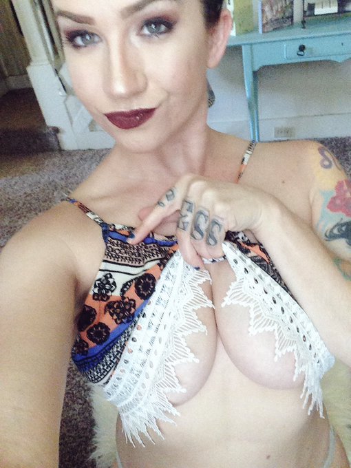 Online LIVE! Horny as fuuuucckkk https://t.co/zLmHaDLZO9 RT RT https://t.co/Wzr97e8QLy