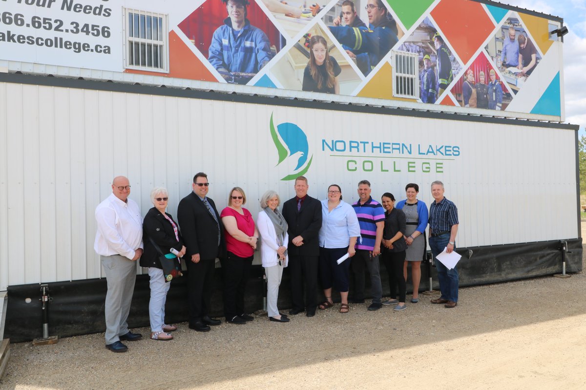 northland61's tweet photo. Northland School Division visited @starthere_nlc at the Peace River campus on May 10, 2018 to engage in conversation about career-learning opportunities for high school students https://t.co/jTK37s9hVa. #abed #asba #fnmied https://t.co/2yguu0pN3H