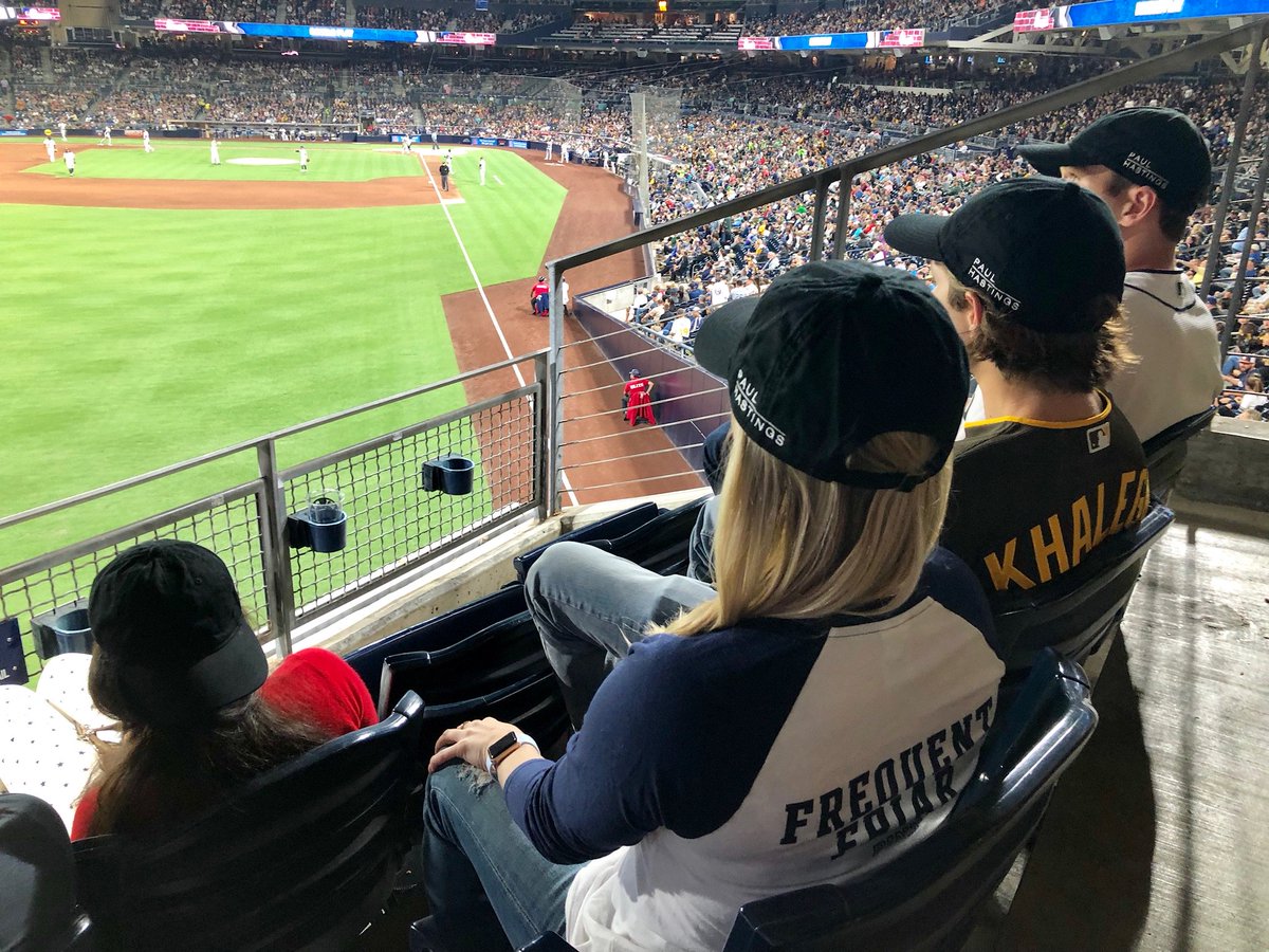 PH_Recruiting's tweet photo. #SanDiego Summer Associates enjoyed the #PetcoPark #SuiteLife for the #Padres game #PHsummer2018 #PHsportsmanship #PHupdates https://t.co/2vpPgYCT9p