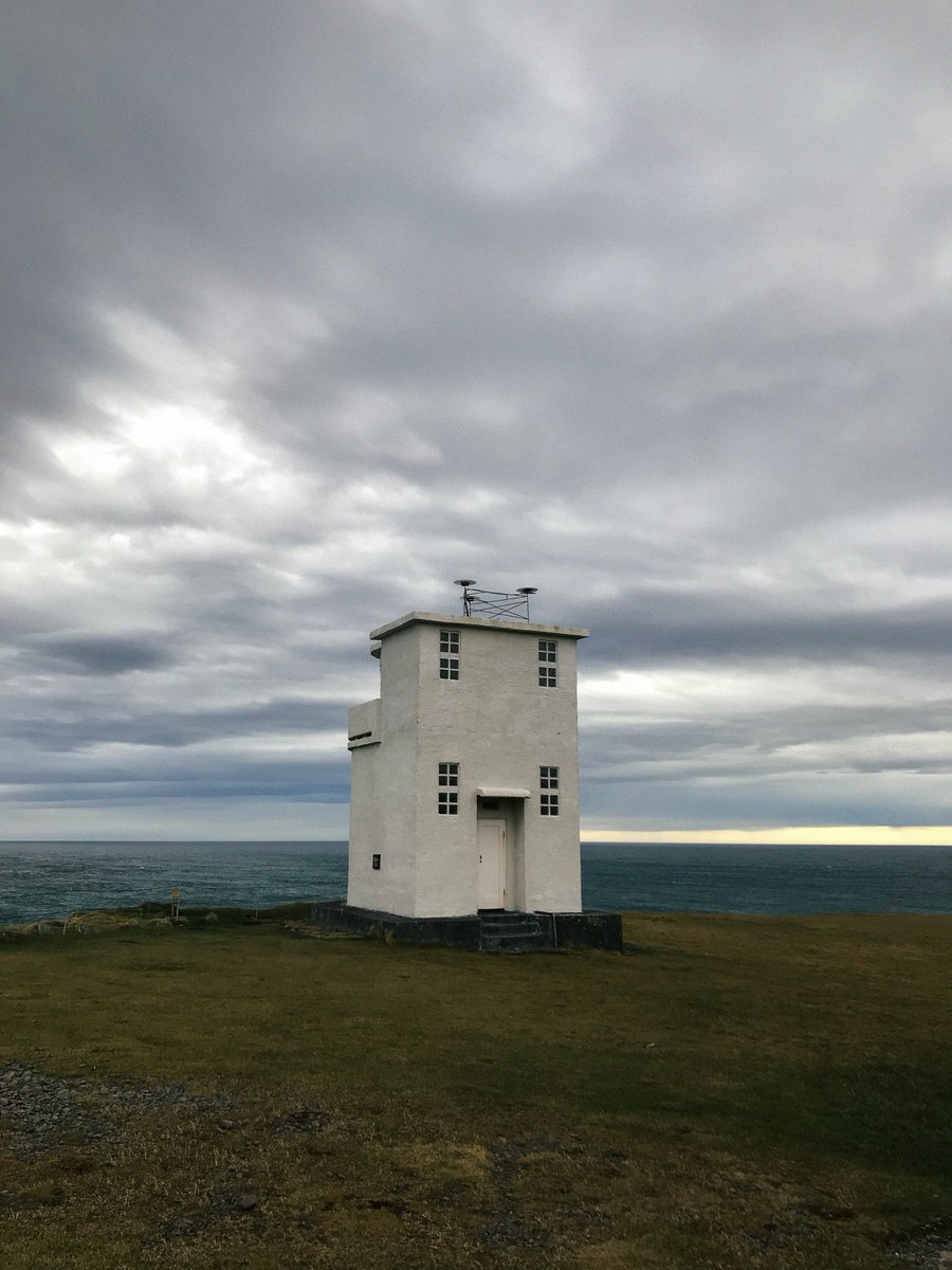LucasHowlett's tweet photo. The Bjargtangar lighthouse marks the westernmost point of Iceland and is the westernmost building of Europe. 🏠🇮🇸 #Látrabjarg #Iceland #niceland #throwback #tbt #howieseeks #iphone7plus 📱 https://t.co/Casg6bzIWF