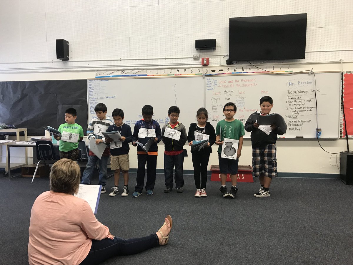 RachelM1015's tweet photo. Primary EL JumpstART students performing Reader’s Theater #FSDlearns #ELjumpstART https://t.co/TsI0aHOGMm