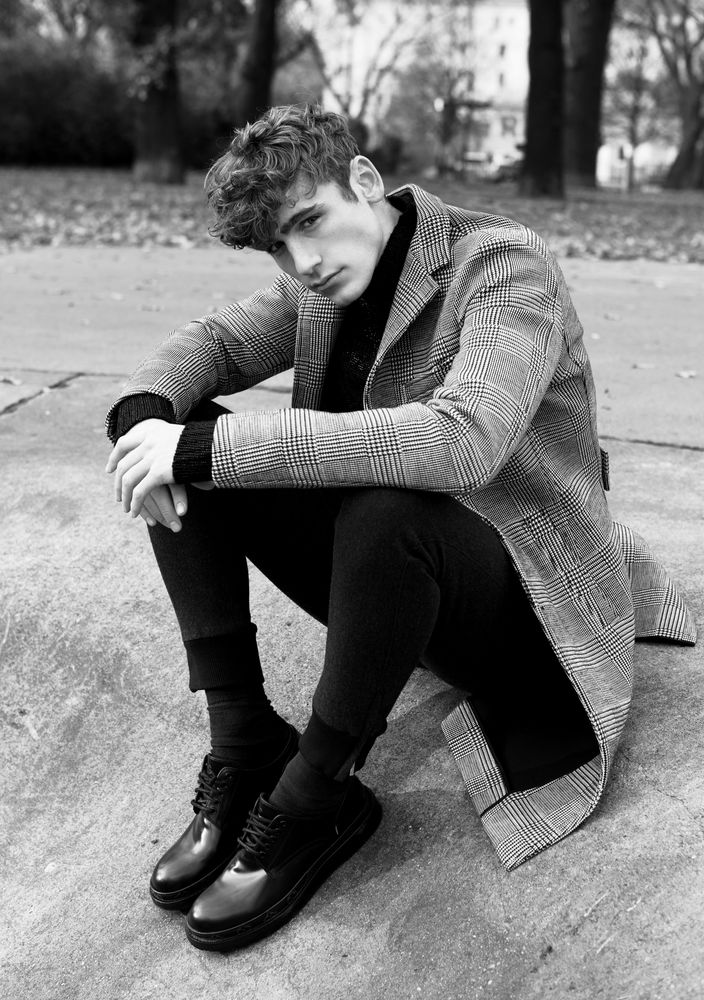 ⟅   ✎.   ⟆

                  ▸▸ ȿ ᴛ ᴀ ʀ ᴛ ᴇ ʀ    ᴄ ᴀ ʟ ʟ

⊰ Like for a dm to plot.
⊰ Rt for a small interaction.