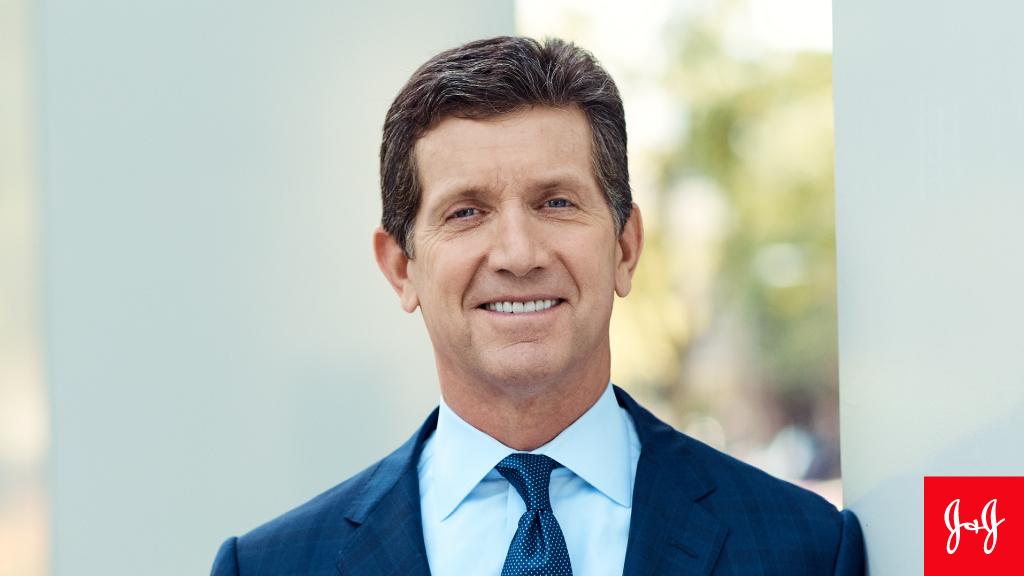 JNJNews's tweet photo. "We are building a global open #innovation ecosystem that fuels and inspires innovators in their relentless pursuit of transformative #HealthandWellness solutions." – #JNJ Chairman &amp; CEO Alex Gorsky at #JLABSNYC Grand Opening https://t.co/GDrT2t3jdr