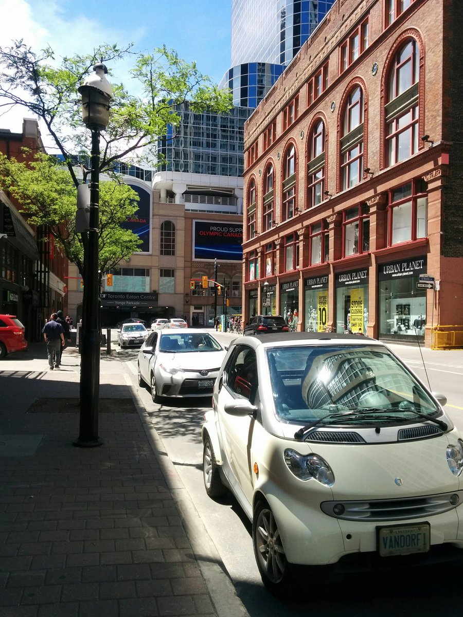 to_cyclist's tweet photo. AGAIN!!! THREE entitled trashbags who think their convenient parking is more important than my safety.😠 South side Shuter, 1:45pm. We need more PEOs on the street!! $450 in 2 minutes. #WorthIt #BringBackKyle #BikeTO @ParkingTPS @TPS_BikeHart @TPS_pke_rider @TPS_Ang @TO_Transport https://t.co/ZBAVFtYvRd