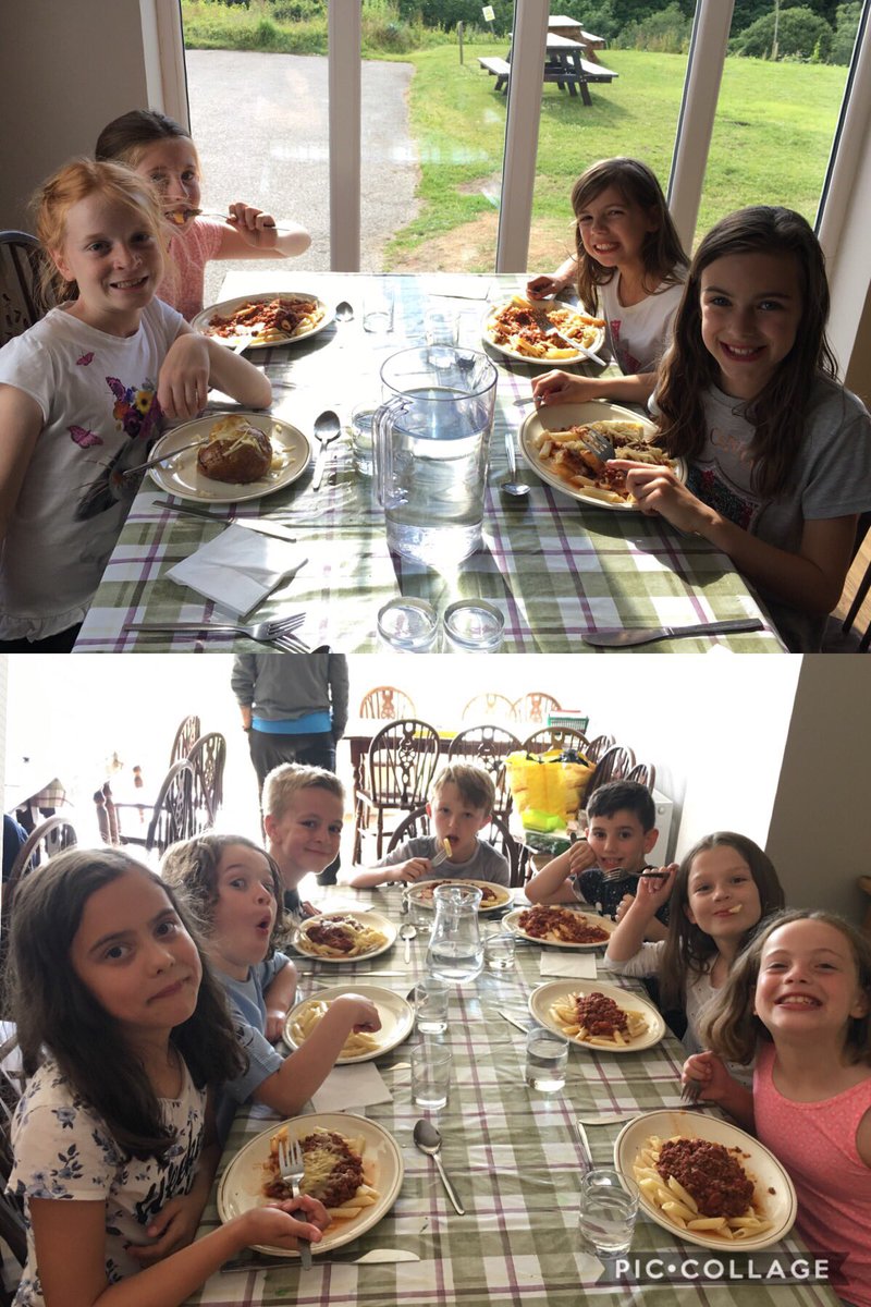 FrodshamCE's tweet photo. #Y4 had a good afternoon playing, writing, painting &amp; eating pasta 🍝 #AstaLaPasta #CanYouPastaSauce #FrescaOutOfPastaPuns #FCEIngleton https://t.co/8MAQGjSIzc