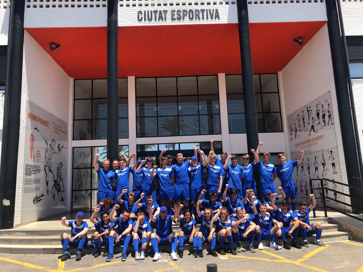 dcsoccer88's tweet photo. What a day! 1stTeam Training Camp @FcValencia with @dcsoccer88 on our #InternationalTrainingCamp #Spain
Special invitation for our students #EnthusiasticLearning #UniqueOpportunity #FullyFunded #ThankYou #Valencia #Inspired #Contacts https://t.co/6fugbQHhzp
