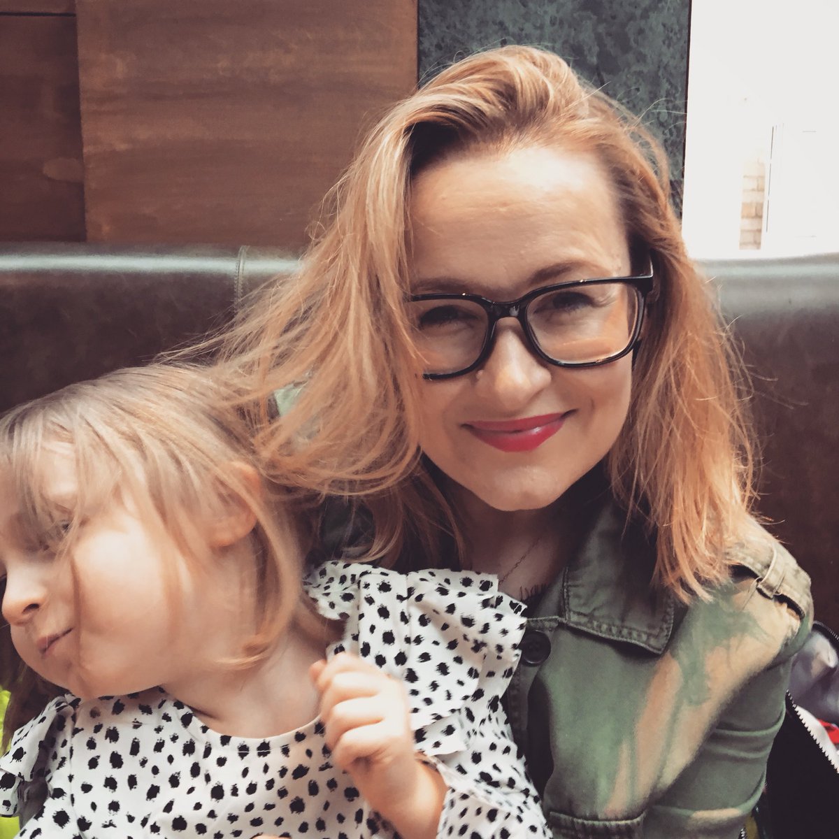 getmamaout's tweet photo. As it’s #nationalselfieday I thought I’d share the type of family pic I’m always blessed with.... 🤷♀️
#familyphotoproblems #nophotosplease https://t.co/E0nqflm8mf