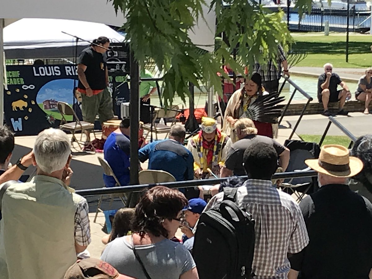 KP_Community's tweet photo. Celebrating Indigenous Peoples Day in Front of City Hall today until 4 PM. Come out and enjoy!!     Learning about our beautiful city’s heritage. #ygk #Indigenoushistorymonth https://t.co/VAMfDi6cN8