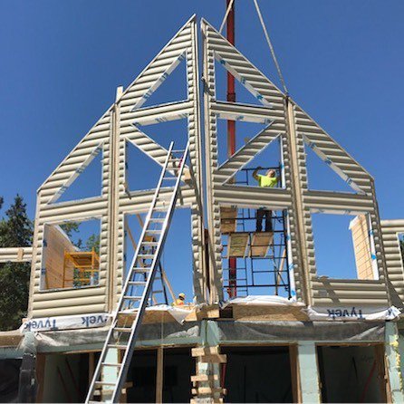 statuscon_com's tweet photo. Panelized wood construction is just ONE of the benefits of a @timberblock. They’re also jaw-droppingly beautiful and quick to build. https://t.co/2F7ZlJk67N