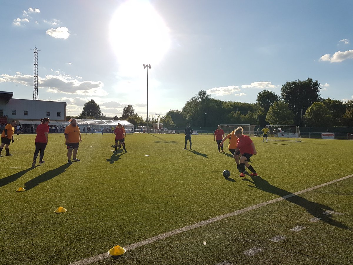 hospicestclare's tweet photo. Great to see an all female team! The Mazzarettes aka @ConnectScaffold against #HTSgroup โฝโฝโฝ https://t.co/hOITT4cQ7w