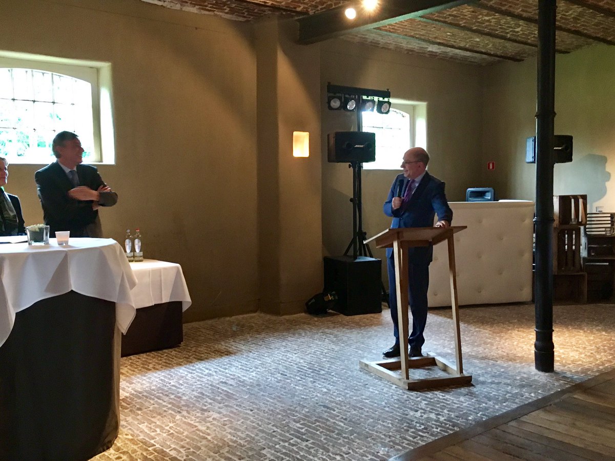 Koen_Geens1's tweet photo. Krachten van politiezones in de Getevallei worden gebundeld

>> nauwe samenwerking over gemeentegrenzen heen zorgt voor meer #veiligheid en betere dienstverlening

>> ondertekening protocol met @JanJambon over werking nieuwe politiezone: https://t.co/TJ7uSGrKcR https://t.co/veRV82hGfg