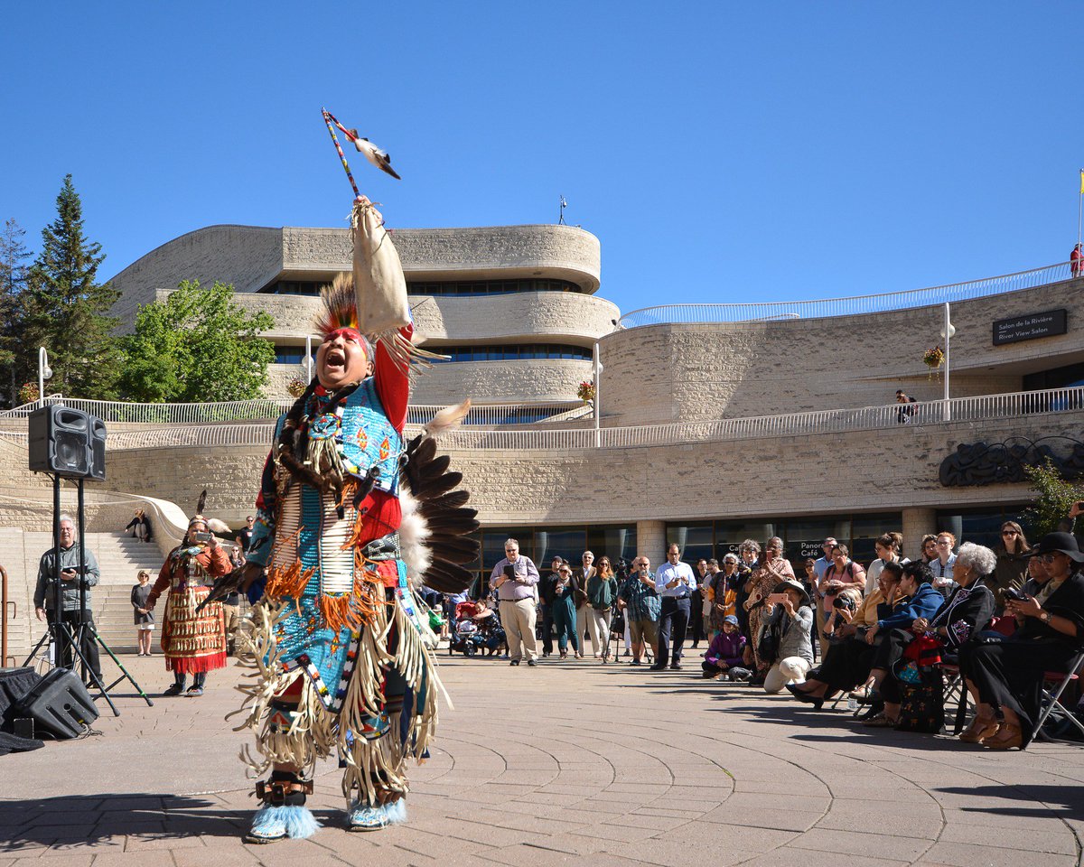 DanKatz_ott's tweet photo. Was amazing to be at this morning's kickoff of #NationalIndigenousPeoplesDay such great speeches and performers marking such an important celebration for First Nations peoples #NIPD2018 https://t.co/UglzgsV1bu